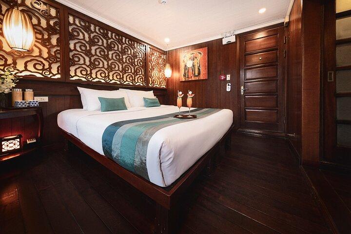 Halong Bay with 2 day Vacation among World Heritage