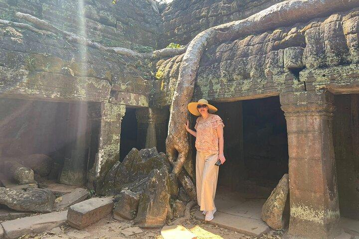Private Tour for All Highlight Angkor Temples and Banteay Srei