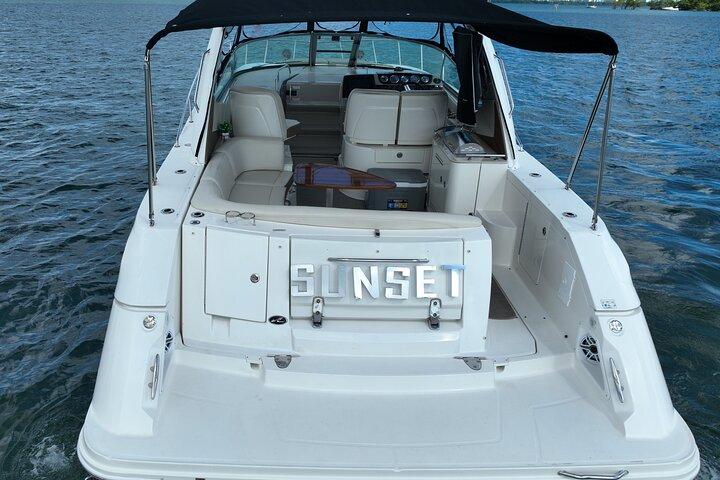 37 Ft Yacht Rental for 2 or 4 hours, Bluetooth, In the Miami Bay