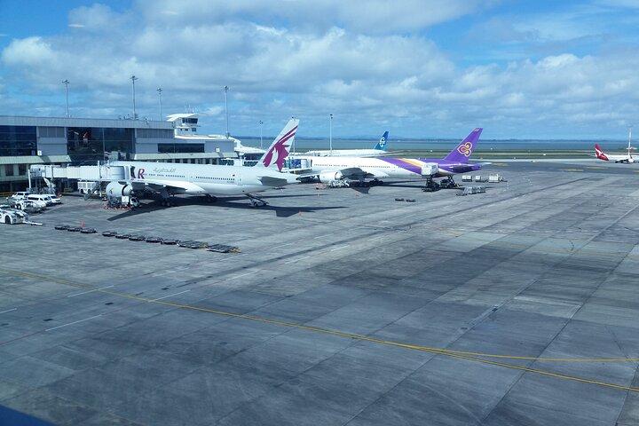 Auckland Airport One-Way Private Transfer: Airport to CBD Hotels