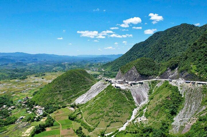 Mai Chau Valley Discovery: Bike Through Peaceful Rural Villages