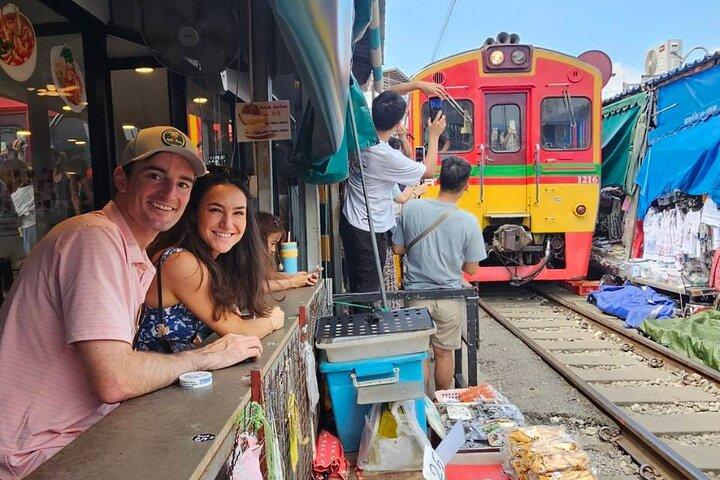 Private Excursion to Floating Market and Ayutthaya World Heritage