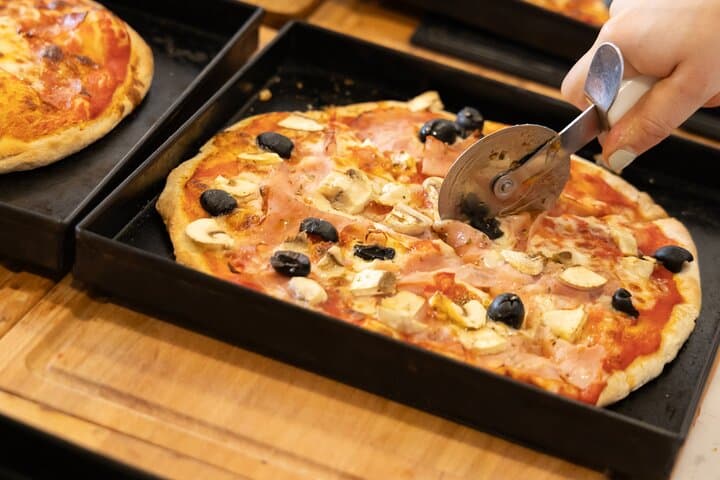 Gelato & Pizza Cooking Class in Rome
