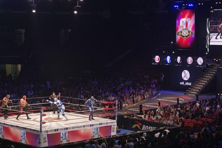 Lucha Libre in Mexico City with Taco Dinner
