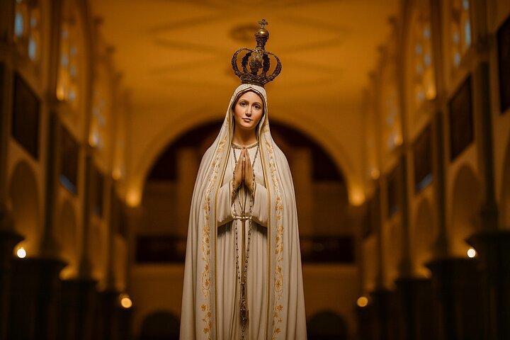 From Lisbon : Fatima to the Night – Experience of the Candle Procession