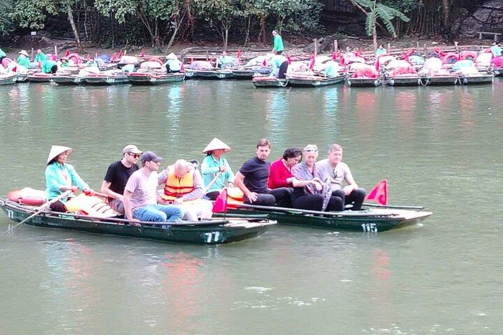 Small Shared Tour Ninh Binh Trang An and Hang Mua by Limousine