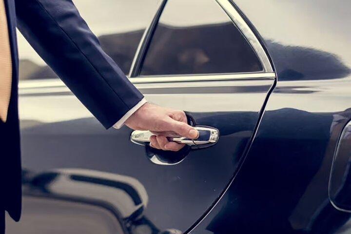 Dubai Full-Day Private Car with Professional Driver Hire