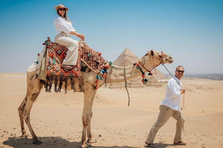 Private Giza Pyramids & Sphinx Tour with Panoramic View