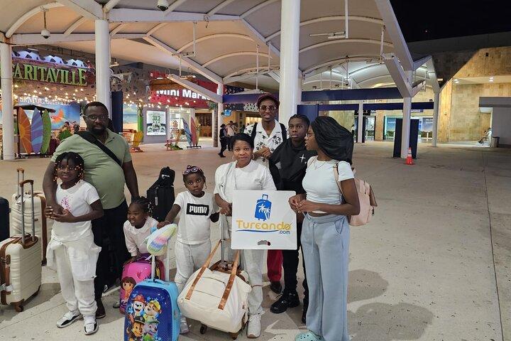 Shared Cancun Airport Transfer to Moon Palace Hotel