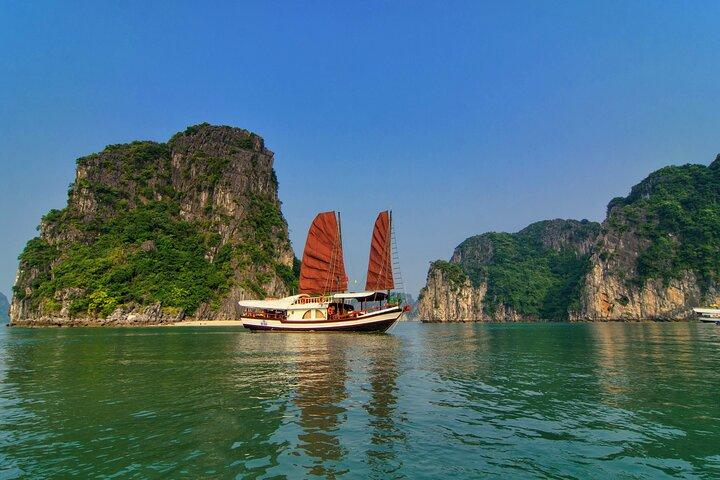 Private 2-Day Cruise Hidden Bai Tu Long, Nature & Discovery