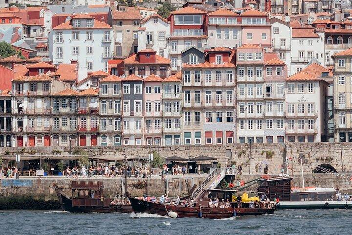Porto: 3-Hour Old Town & Riverside Bike Tour - Guided Experience