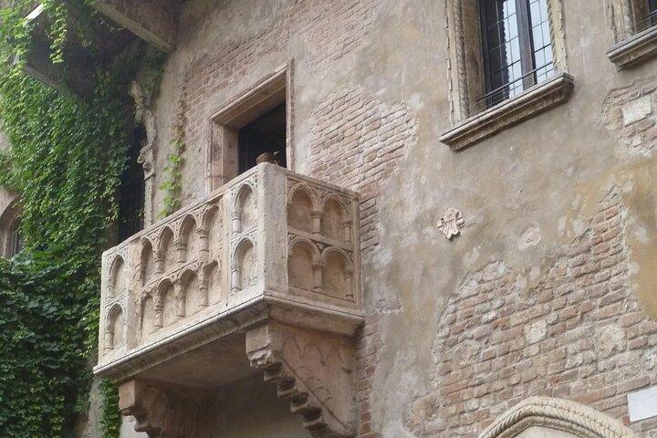 Self Guided Walking Tour of Verona with Audio Guide
