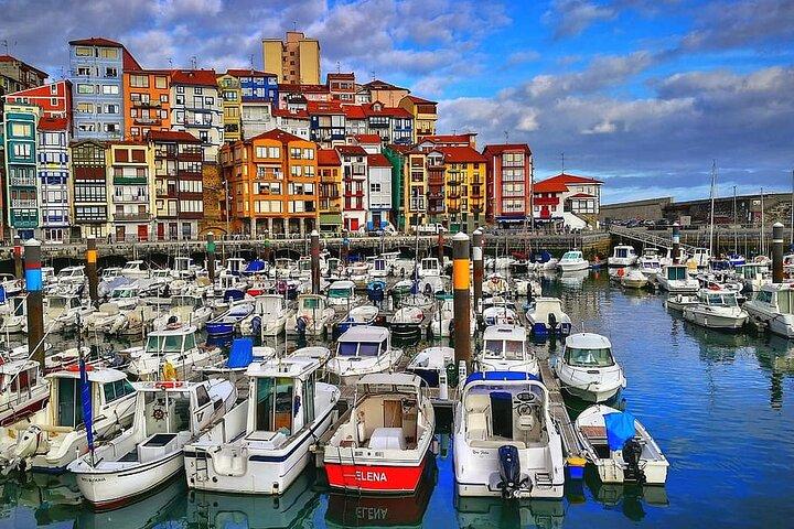 Gaztelugatxe Access, Bermeo & Gernika guided tour from Bilbao
