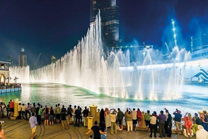 Dubai Night Tour: Burj Khalifa, Fountain Show & City Lights