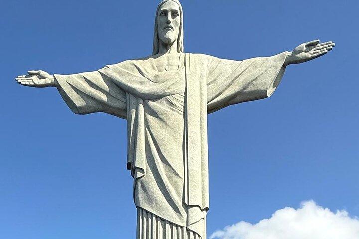 Rio de Janeiro Private Tour: Christ, Sugar Loaf & Selarón Steps!
