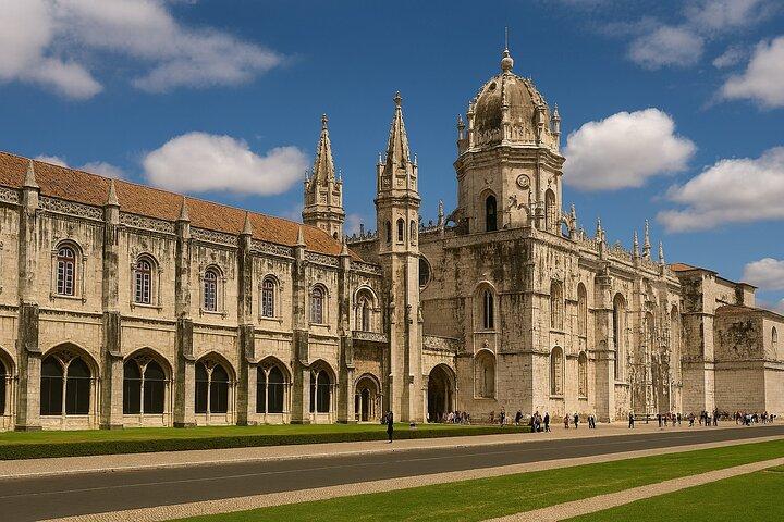 Belém: Jeronimos Monastery, Tickets and Guided tour