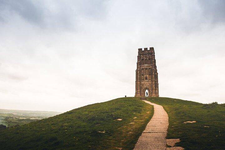 Cheddar Gorge and Glastonbury 1 Day Small Group Tour from Bath