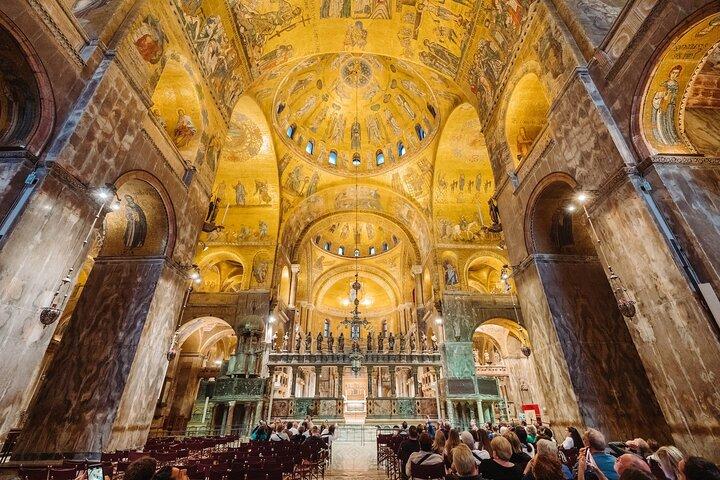 St Mark's Basilica & Doge's Palace with Secret Passages Access