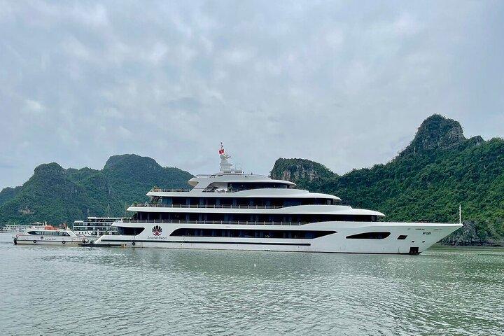 5-Star Ha Long & Lan Ha Bay Cruise Tour 2D1N with Private Balcony