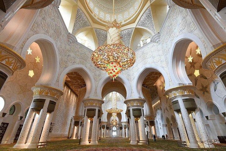 Abu Dhabi Sheikh Zayed Grand Mosque Tour with Hotel Transfer