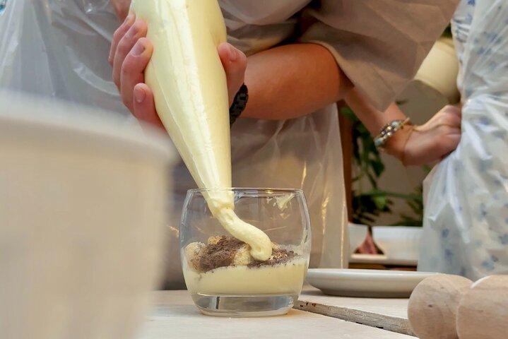 Palermo: Small Group Pizza Making Class with Wine and Soft Drinks
