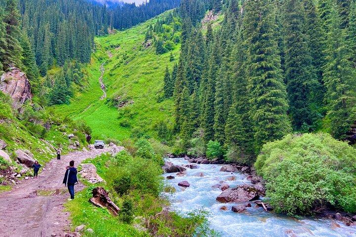 4-Days Adventure to Issyk Kul Lake & Chon Kemin valley