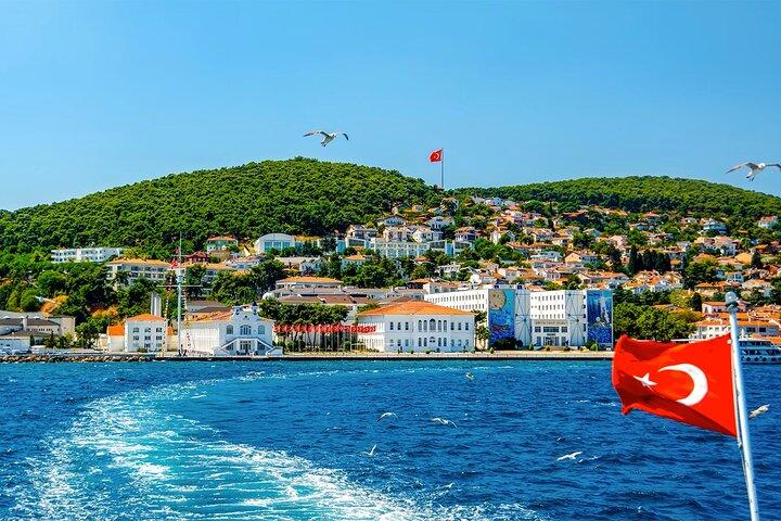 Princes Islands Tour from Istanbul with Lunch