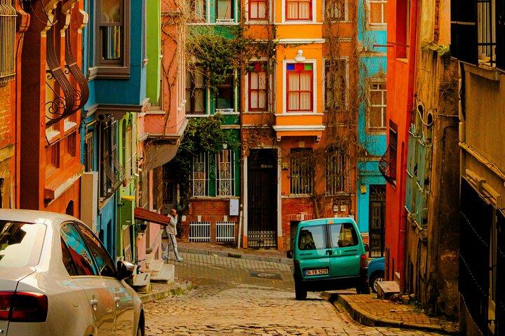 Hidden Gems of the Istanbul: From Galata Tower to Balat
