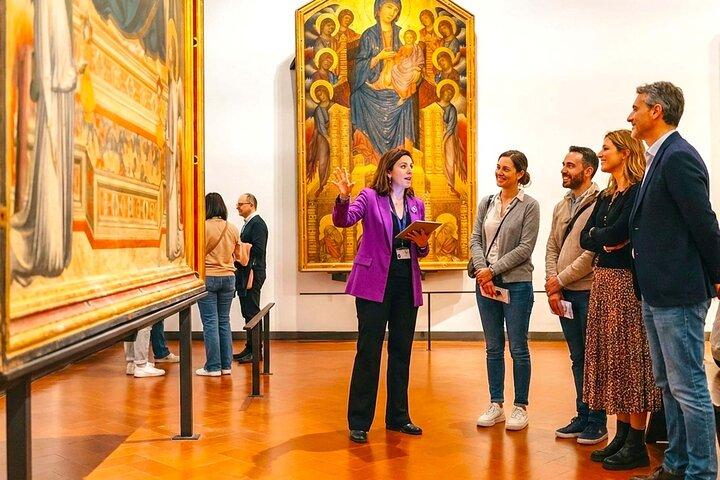 Uffizi & Accademia Walking Tour with Gelato & Art Historian
