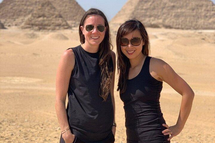 Half Day Tour Giza Pyramids and Great Sphinx with Tour Guide