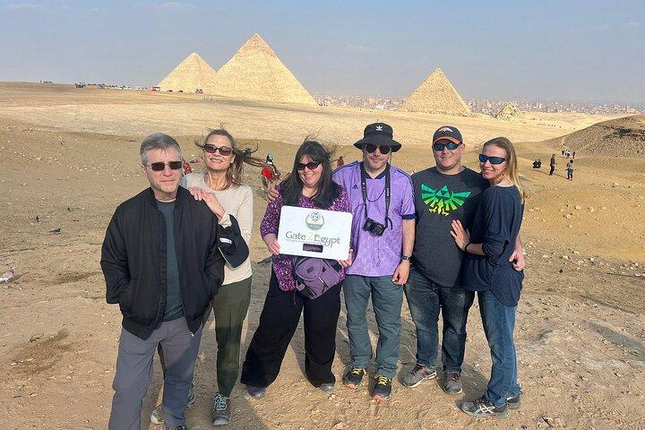 Half Day Tour Giza Pyramids and Great Sphinx with Tour Guide