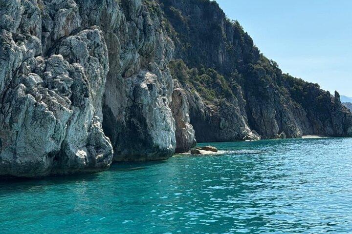 Himara: Pirate's Cave boat tour