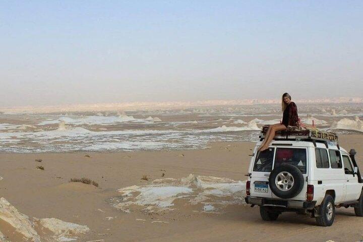 Black and White Desert 2 Days / 1 Night with Camping Experience