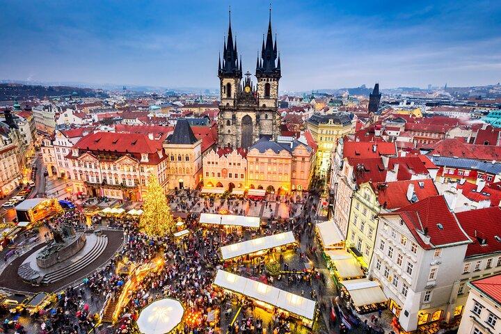 Charles Bridge & Old Town Prague Tour with Audioguide
