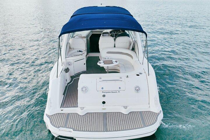 Miami Private Yacht Rental 2 to 4 hours for 12 people