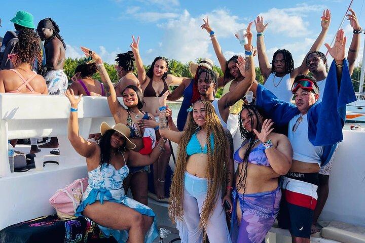 Luxury Punta Cana Hip Hop Party Boat for Adults