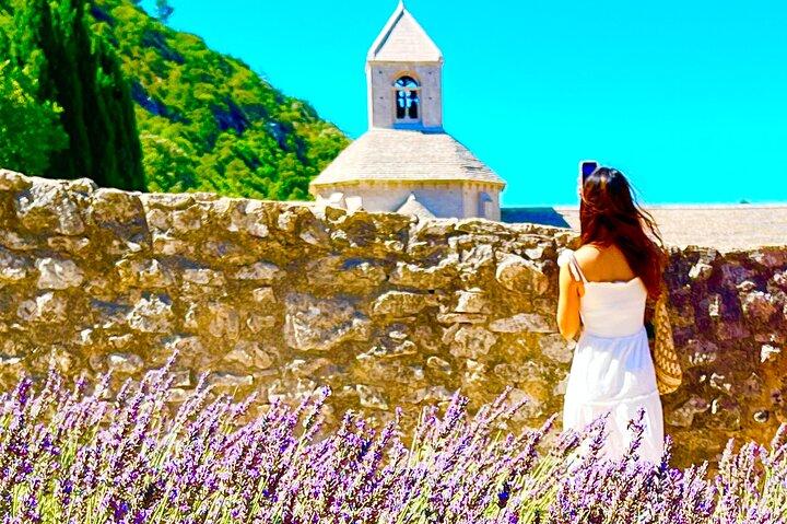 A day in the Lavenders and Villages of Provence