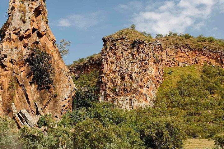 8 Day Trek through Mount Kenya and Hell’s Gate National Park