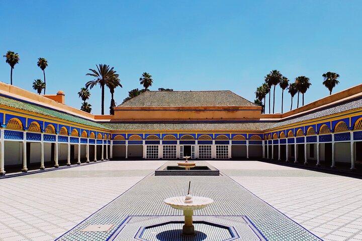 Private Marrakesh Shopping and Local Lunch
