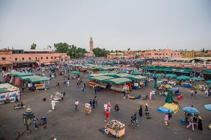 Private Marrakesh Shopping and Local Lunch