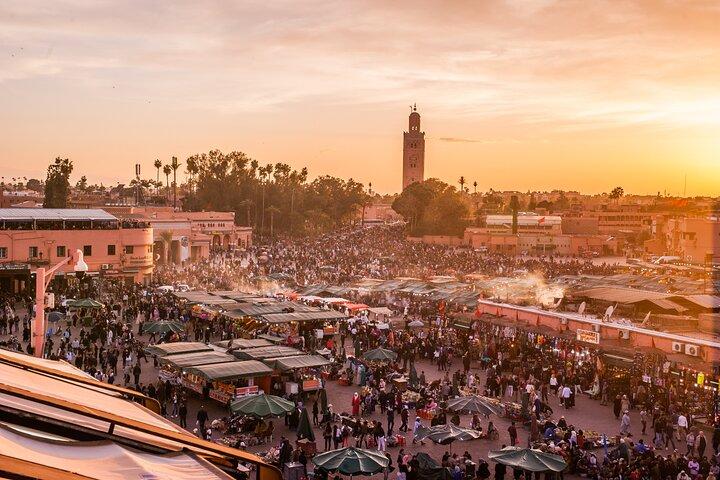 Private Marrakesh Shopping and Local Lunch
