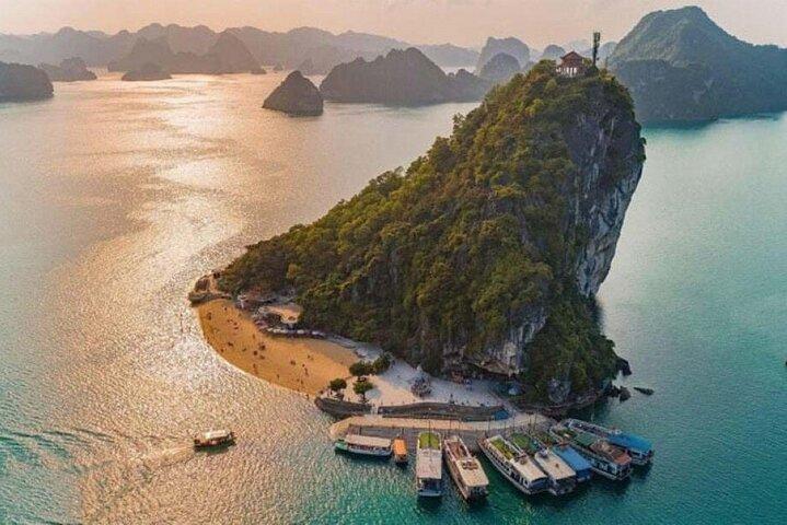 Hanoi to Halong Bay 4 Day Cruise Adventure