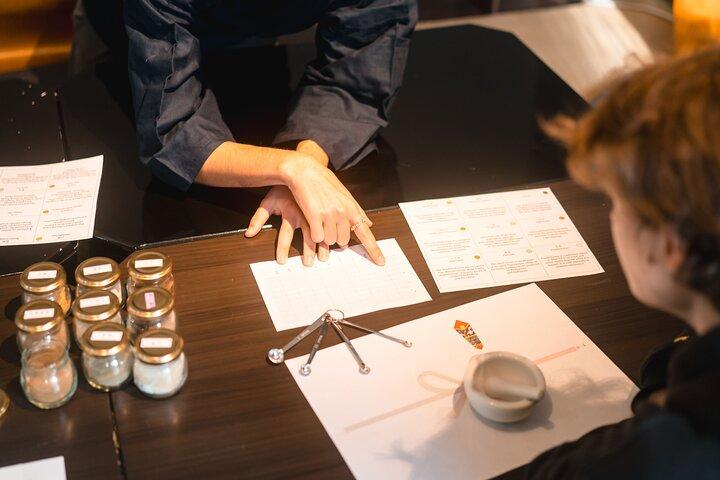Tokyo: Custom Incense Making Workshop in Shibuya