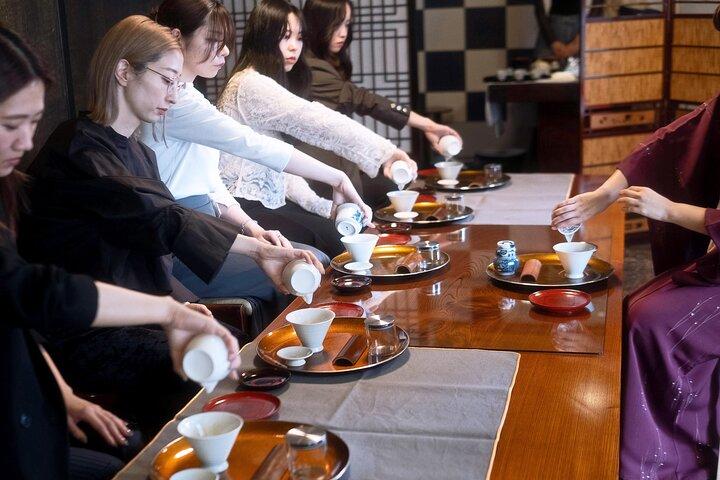 Sencha Tea Ceremony Experience with Seasoned Tea Master in Kyoto