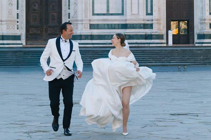 Book a romantic photoshoot in Florence