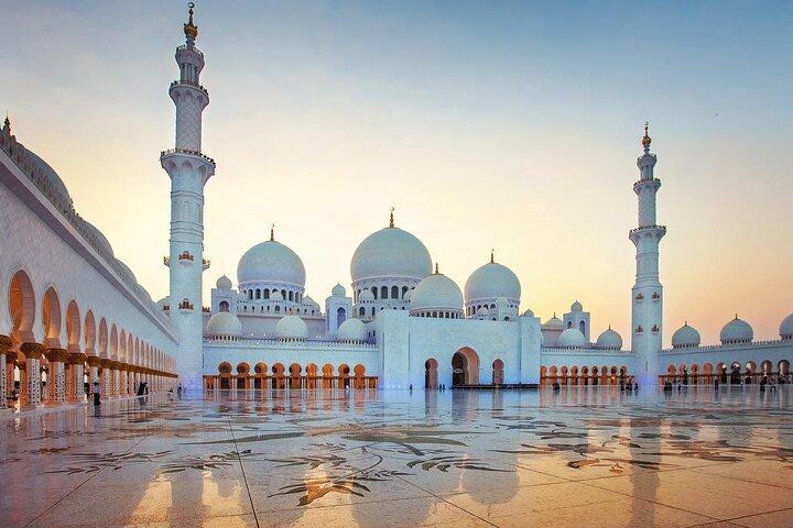Dubai & Abu Dhabi Private Tour (Choose Your flexible itinerary)