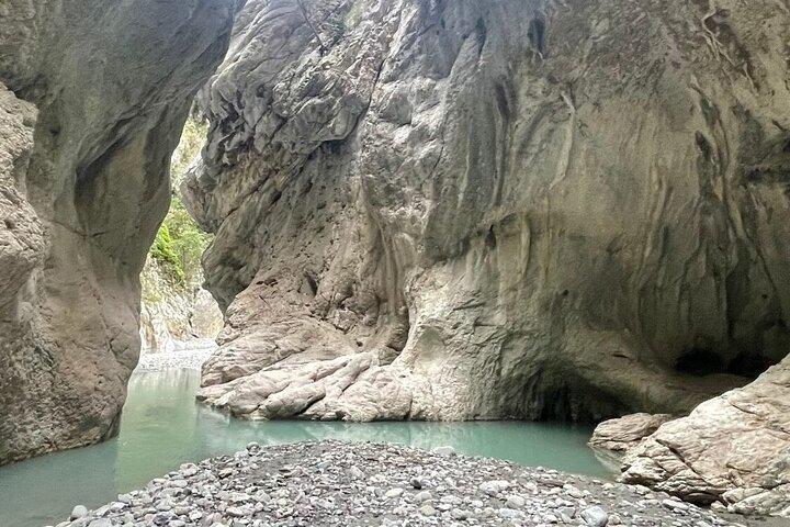 Durres/Golem: Holta Canyon and Banja Lake Day Tour