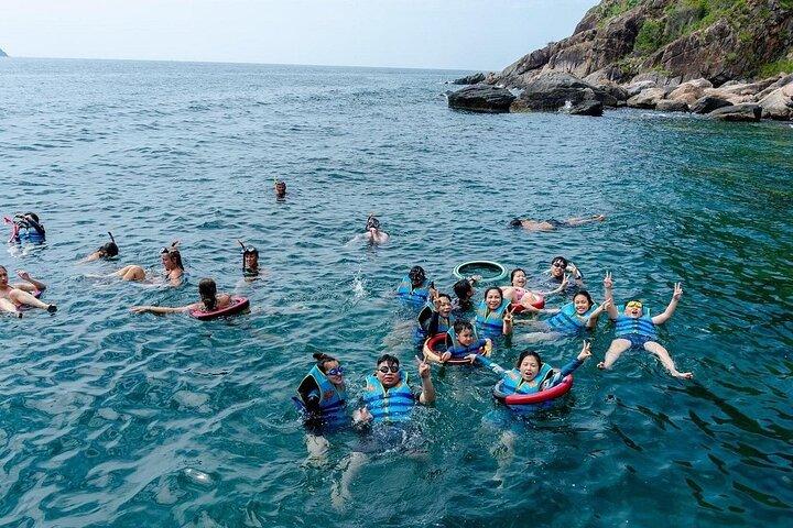 Snorkeling and Floating Bar with Island Fun at Nha Trang Cruise