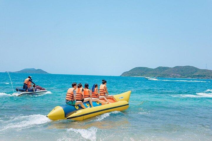 Snorkeling and Music with Floating Bar in Nha Trang Island