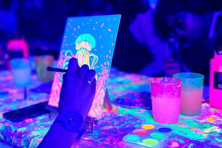 Fluorescent painting studio in Lyon in an art gallery